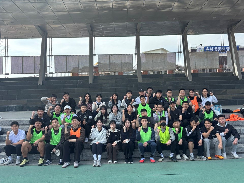 1학년 체육활동 이미지